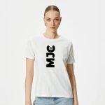 white basic t shirt