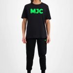 ملابس كاجوال بتصميمات عصرية من U-MJC