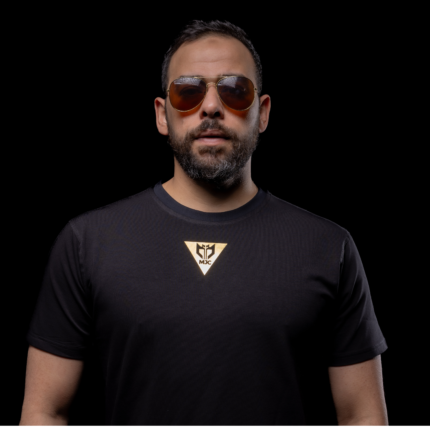 black half sleeve t shirt (